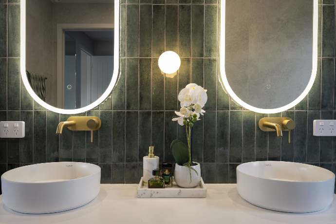 Emerald green bathroom splashback tiles