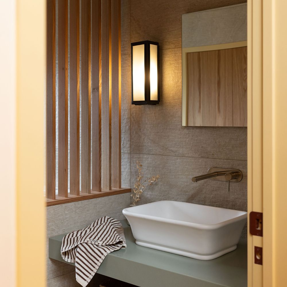 PRO242A - Unique Travertine Ruled Cream - Bathroom 3.jpg