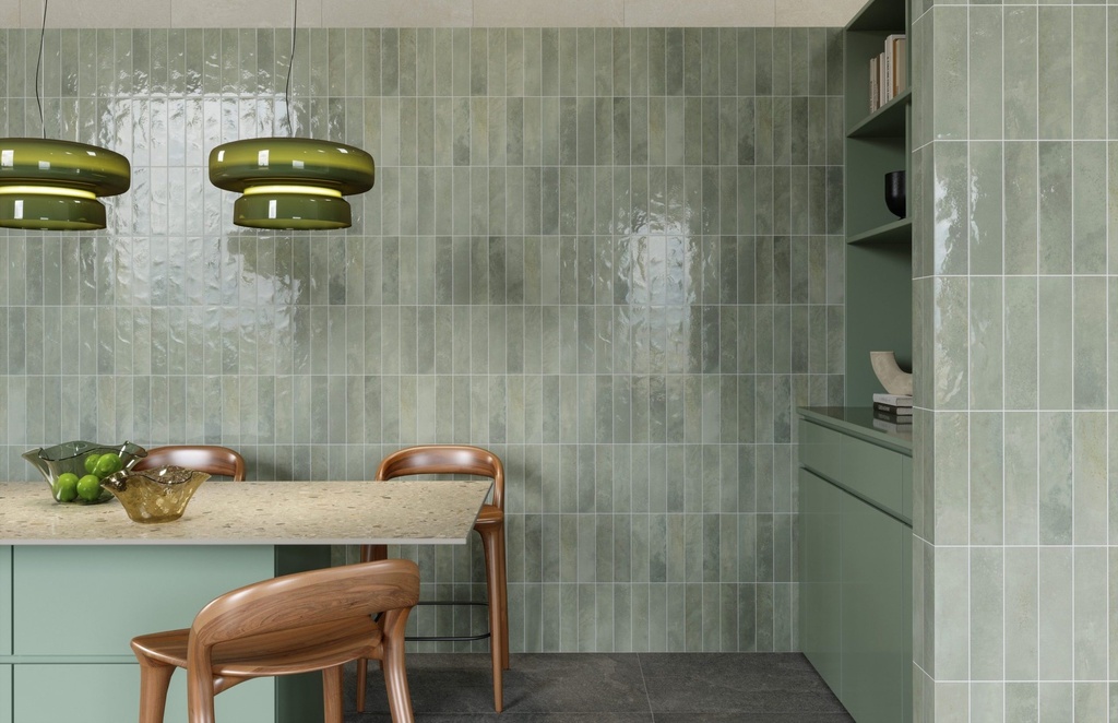 SODA.006024.PER.GLO -  Miniature Soda Verde Perla Gloss 60x240 - Dining 2.jpg