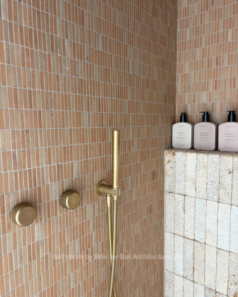 ACA037 Kreuz Terracotta Matt Finger Mosaic 10x48mm - Bathroom 11.jpg