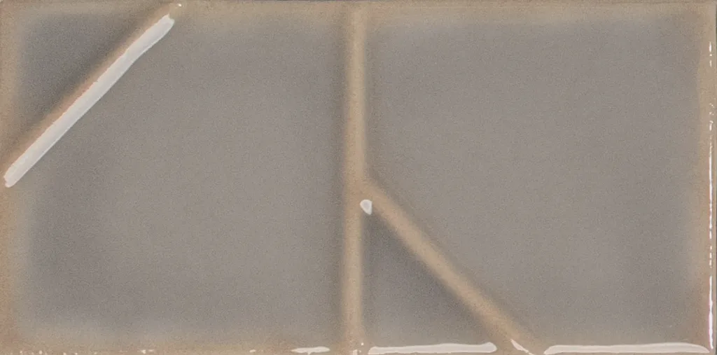 WOW024 Yoko Origami Pewter Gloss 62x125 - swatch 7.webp