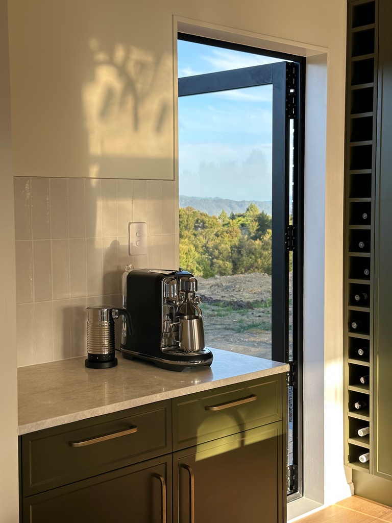 MT1678 Village White Gloss 6.5x20 Kitchen 9.jpg