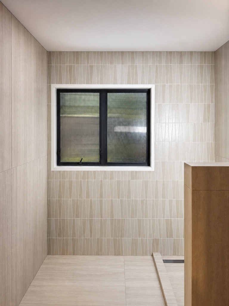 Bamboo_Arena_5.6X22.4 - Bamboo Arena 5.6X22.4 - Bathroom 1.jpg
