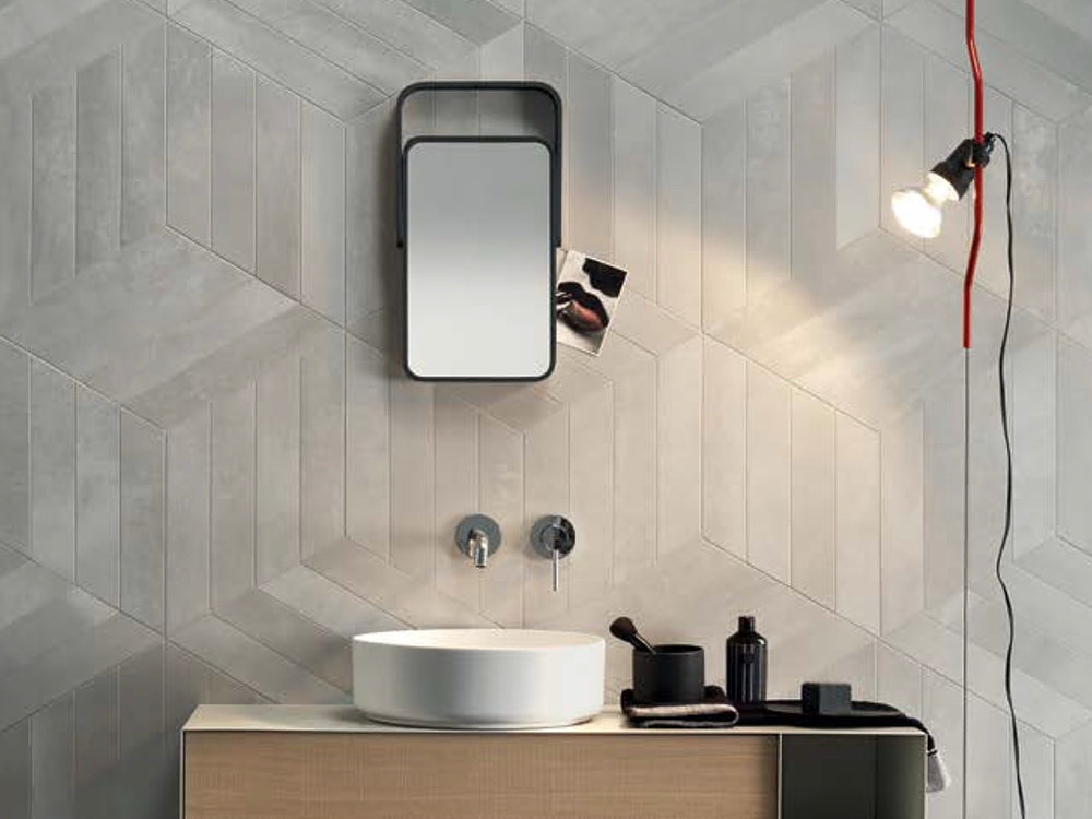 ITA294 - Metaline Thorn Bathroom.jpg