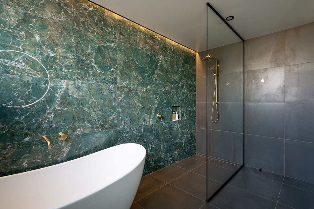 ITA251 Metaline Iron Matt 60 - bathroom 2.jpg