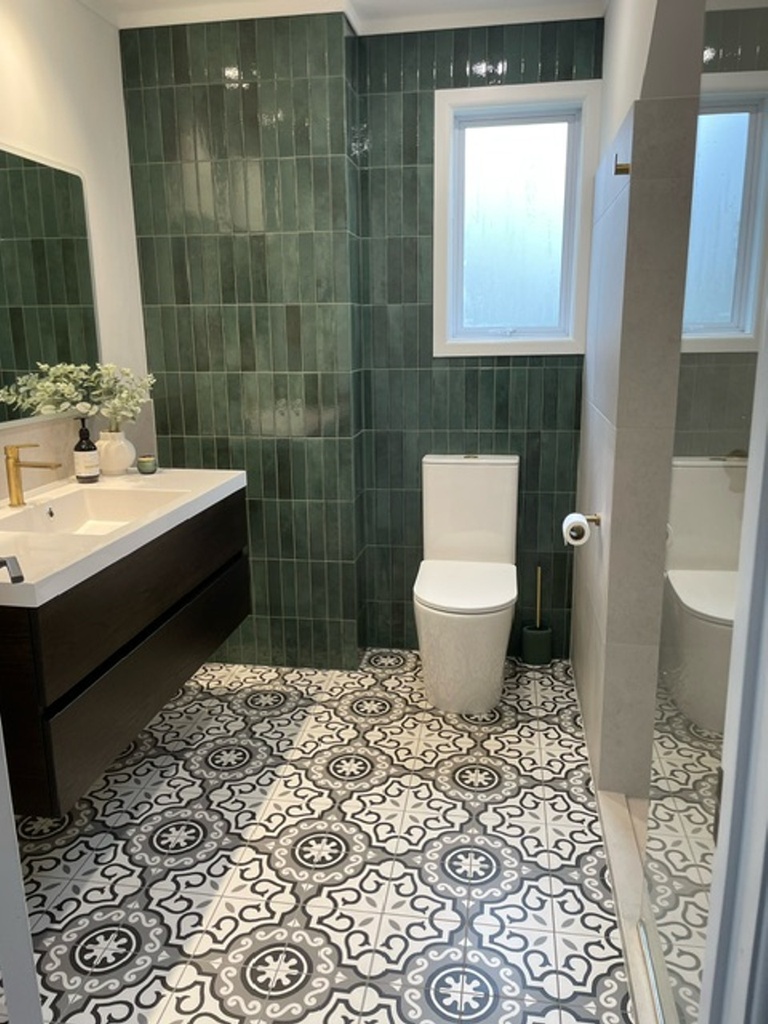 EQU057 Artisan Moss Green Gloss 6.5x20.jpg - Bathroom 3.jpg