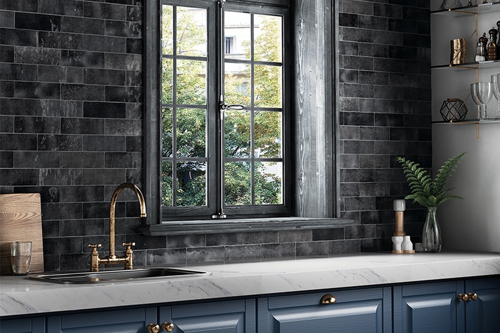 EQU062 - KITCHEN - Artisan Graphite Gloss 6.5x20.jpg