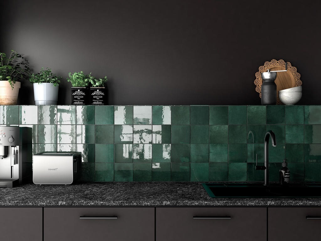 EQU064 kitchen1__Artisan Moss Green Gloss 13.2.jpg