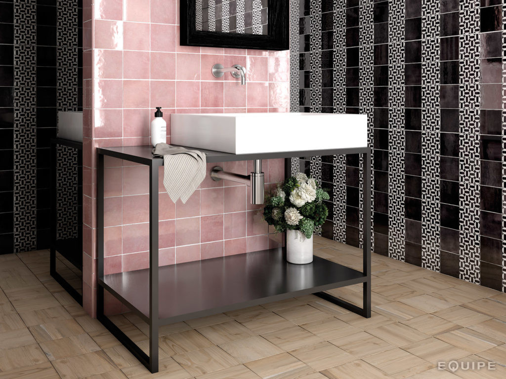 EQU066 Artisan Rose Mallow Gloss 13.2 - Bathroom 2.jpg
