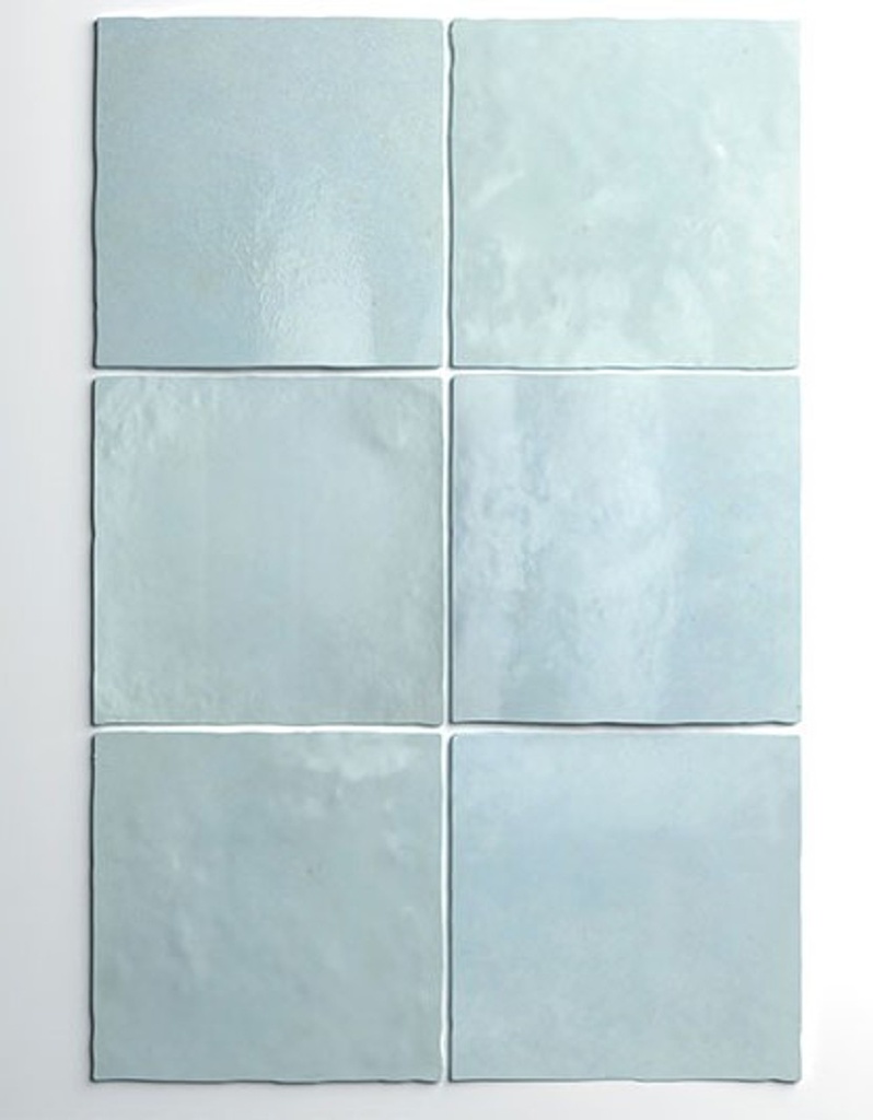 EQU067 Artisan Aqua Gloss 13.2 - Swatch.jpg