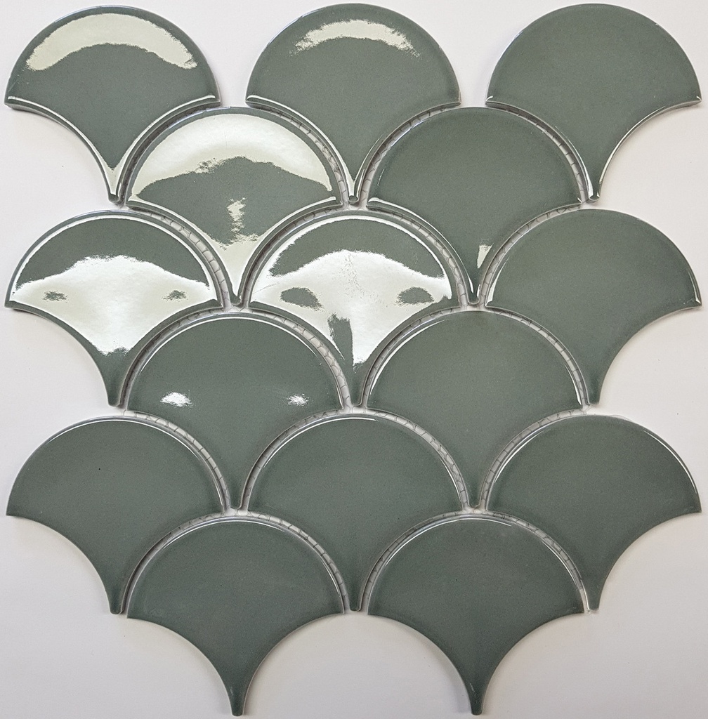 MT1818 Fishscale Lagoon Gloss 95mm - Swatch 3.jpg