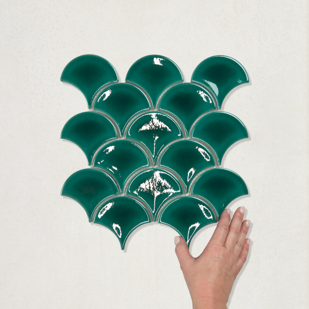 MT1780 Fishscale Forest Gloss 95mm - Swatch 2.png