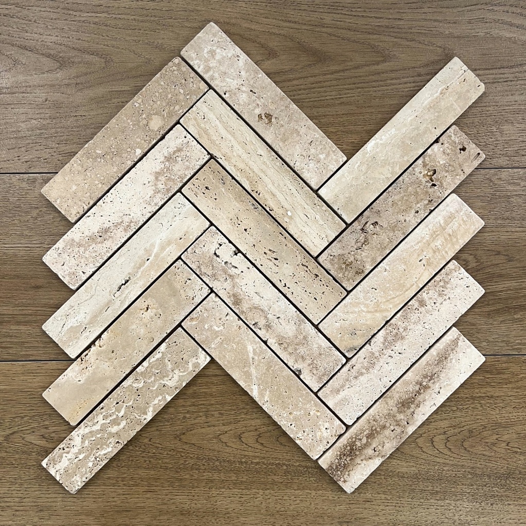 TRAVERTINE_VEIN_TUMBLED_SUBWAY_(48X203MM) - Swatch 5.jpg