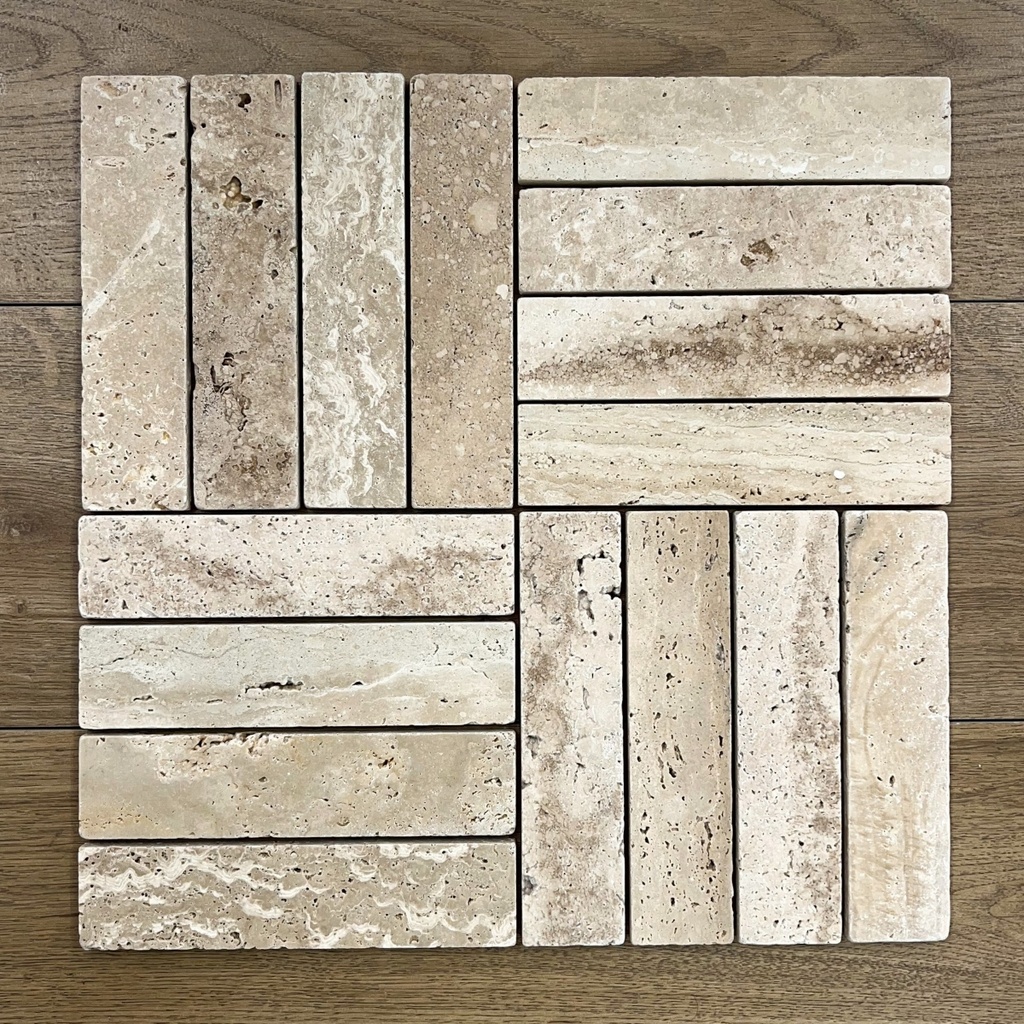 TRAVERTINE_VEIN_TUMBLED_SUBWAY_(48X203MM) - Swatch 4.jpg