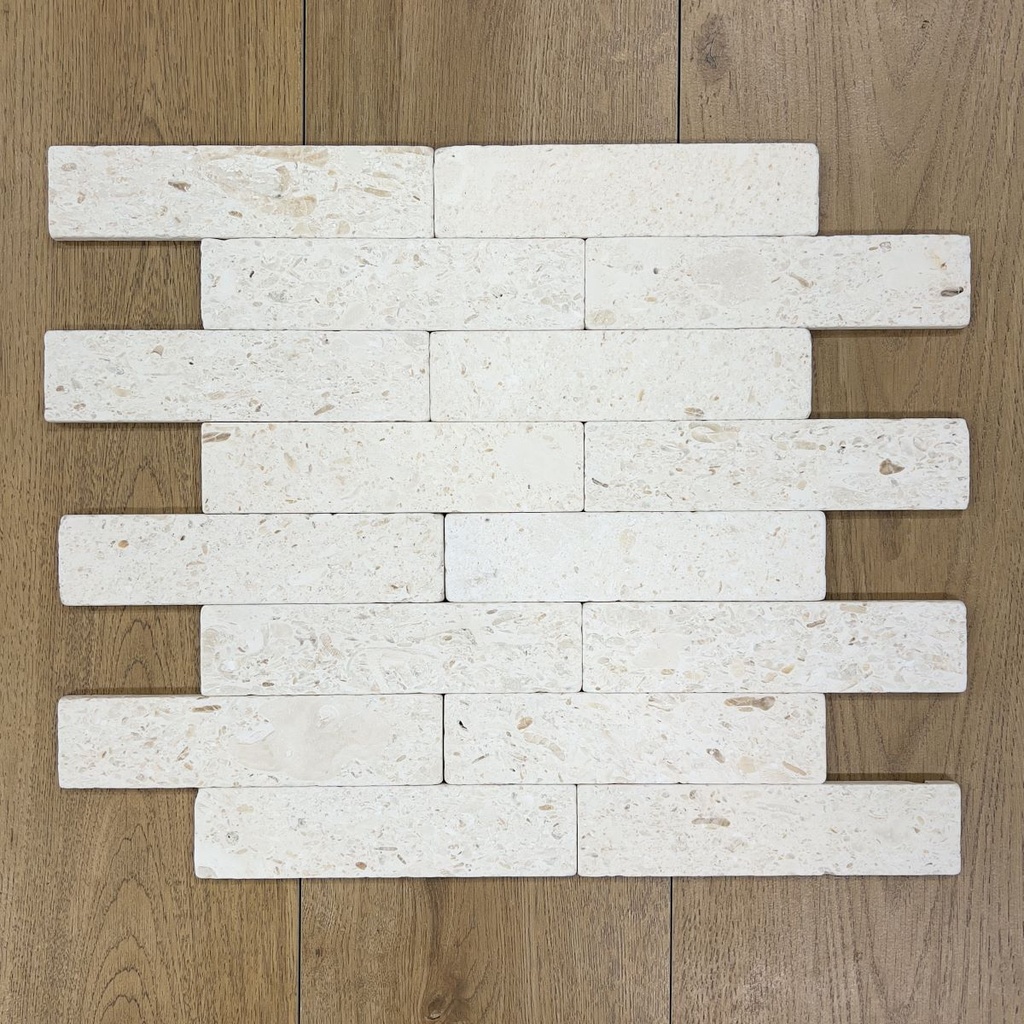 WHITE_LIMESTONE_TUMBLED_SUBWAY_(48X203MM) - Swatch 3.jpg