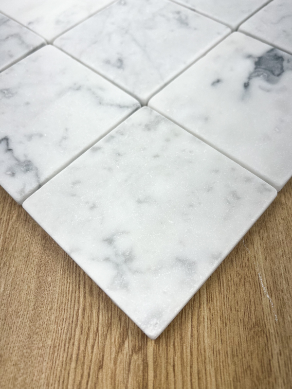CARRARA_TUMBLED_SQUARES_304X304MM) - Swatch 2.jpg