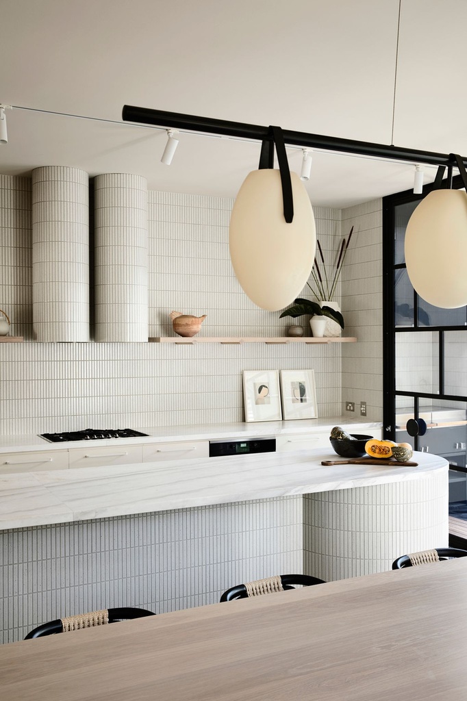 ACA024 Kayoborder White Matt Finger Mosaic 19x144 - Kitchen 4.jpg