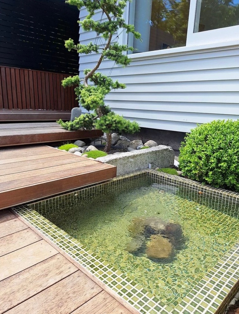 ACA022 Kayo Square Olive Gloss Mosaic 22.5mm - Pool 2.jpg