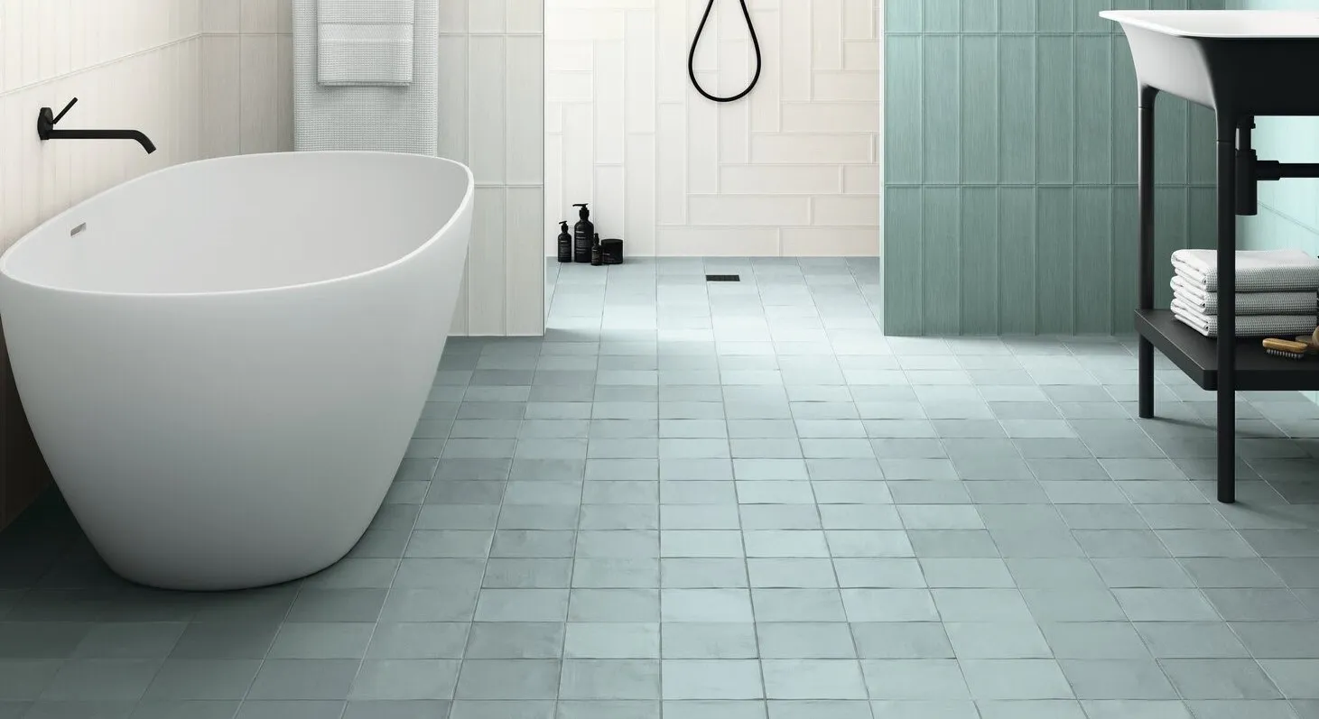 [TTESCONAQU] Contemporary Aqua Sea 150 x 150