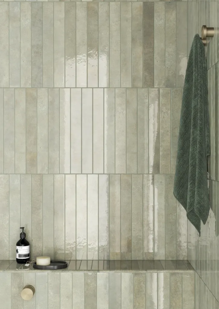 [EQU153] Verticale Green Field Gloss 50x400